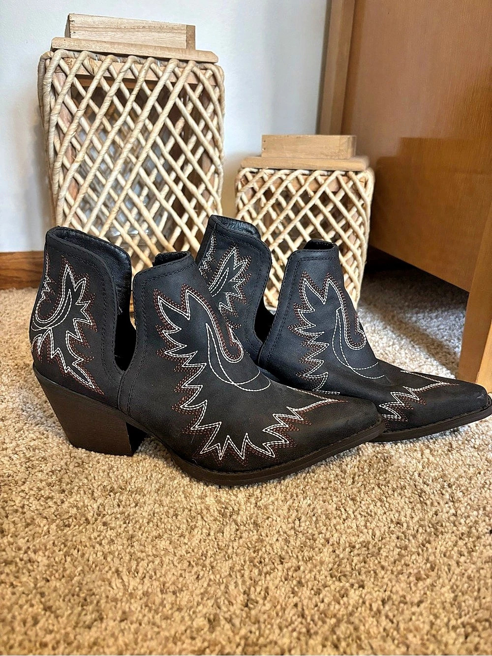 Black Embroidered Western Ankle Boots Like New